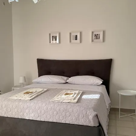 Moravita לינה וארוחת בוקר 3*